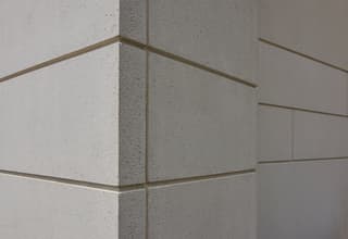Close up corner detail of Riverside Neuroscience Center