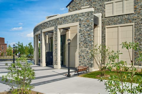 ARCHITECTURAL
PRECAST